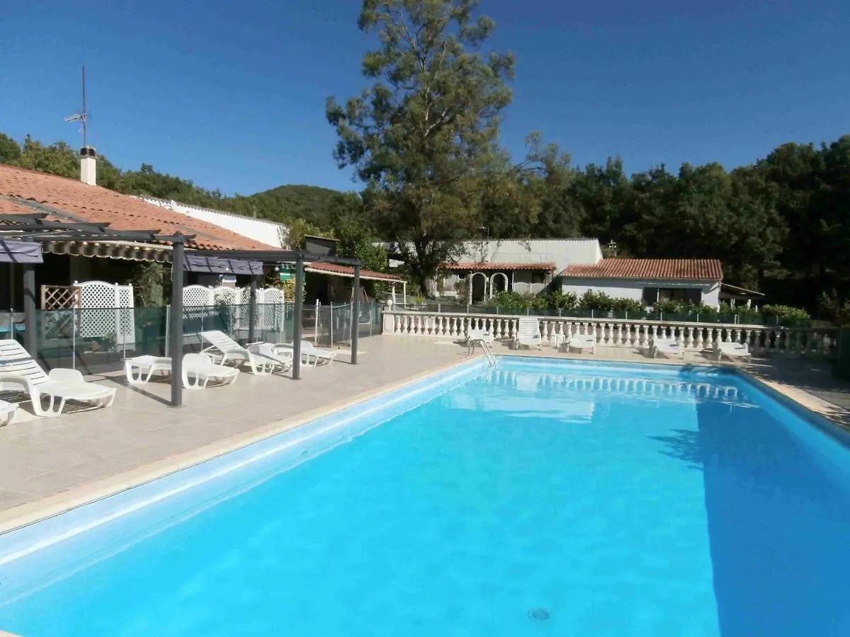 Hotel Le Claux des Hespérides Allemagne-en-Provence 2*,